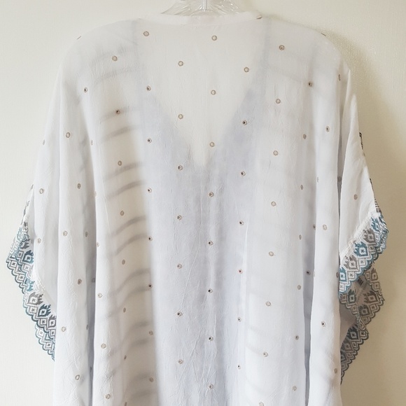 Johnny Was Collection Cherpas Embroidered Poncho - Picture 6 of 8